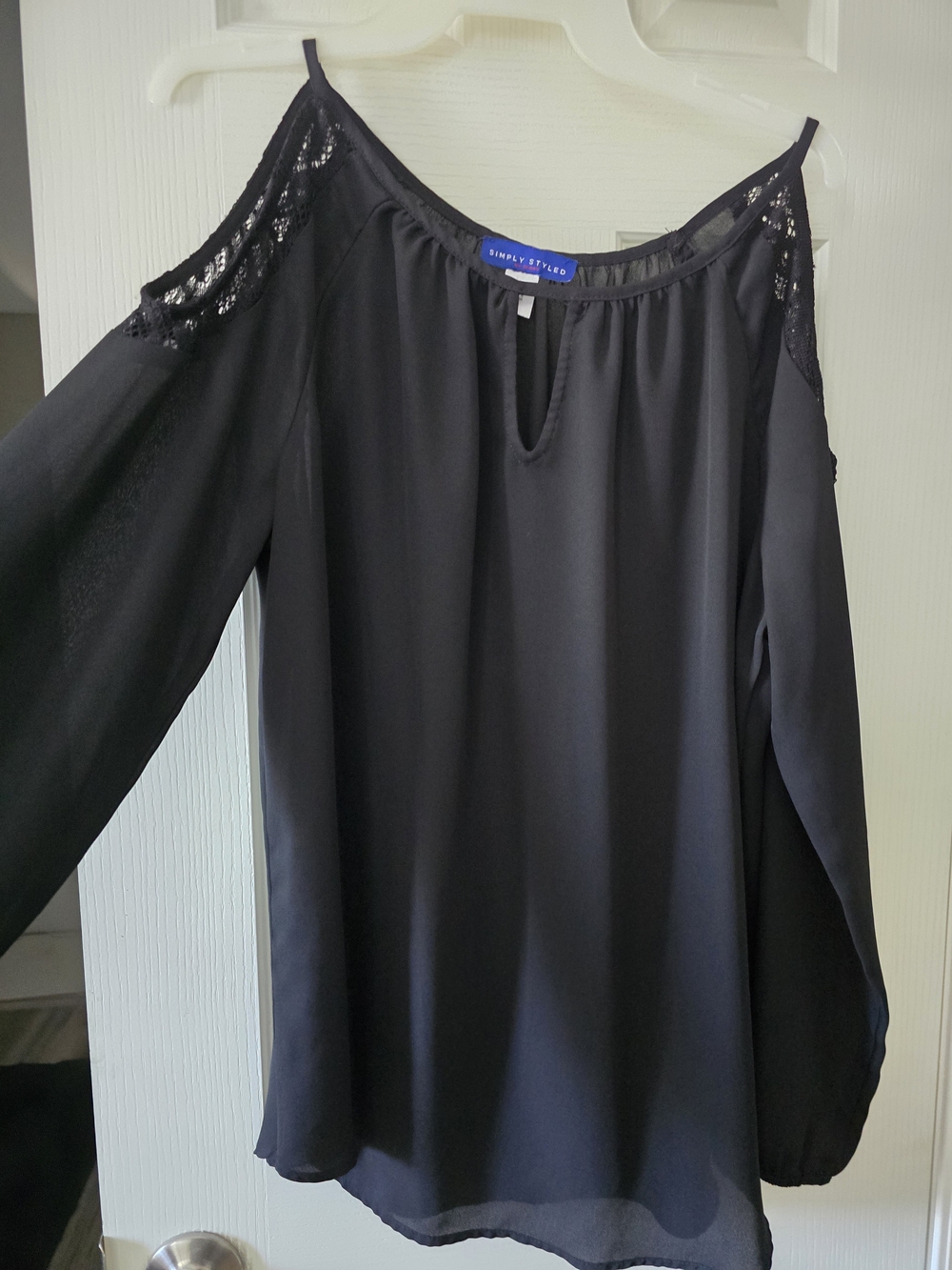Simply Styled Black Cold-Shoulder Blouse with Lace Trim